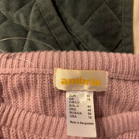 Ambria Lilac Sweater - Picture 4 of 6